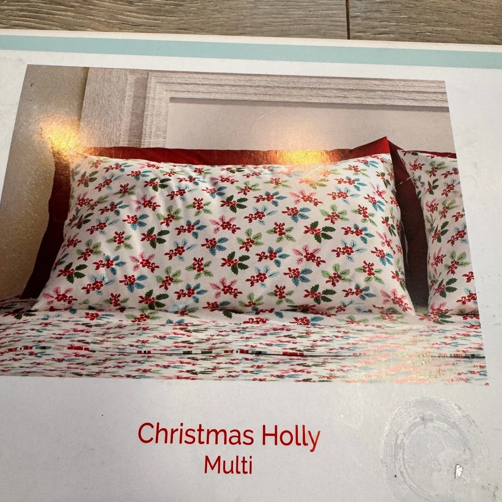 NIB Cath Kidston London Christmas Holly Multi Pillowcase Pair 200 Thread Percale